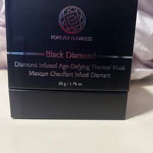 Forever Flawless Black Diamond Thermal Mask